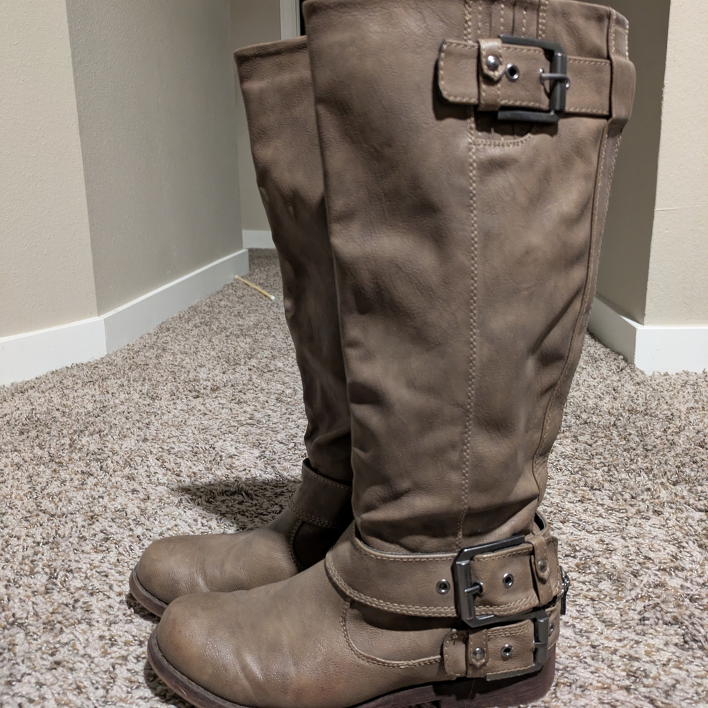 Stylish Tan Knee-High Boots with Buckle Detail